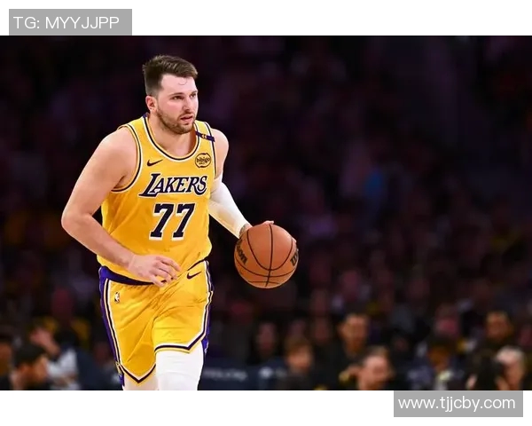 湖人东契奇 28 分钟试水，状态逐步回升